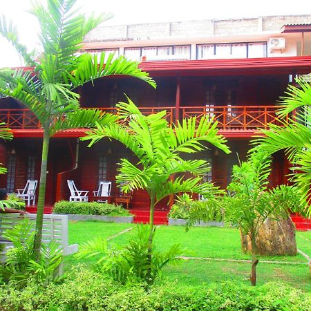 On The Rock Hotel Banduramulla Εξωτερικό φωτογραφία