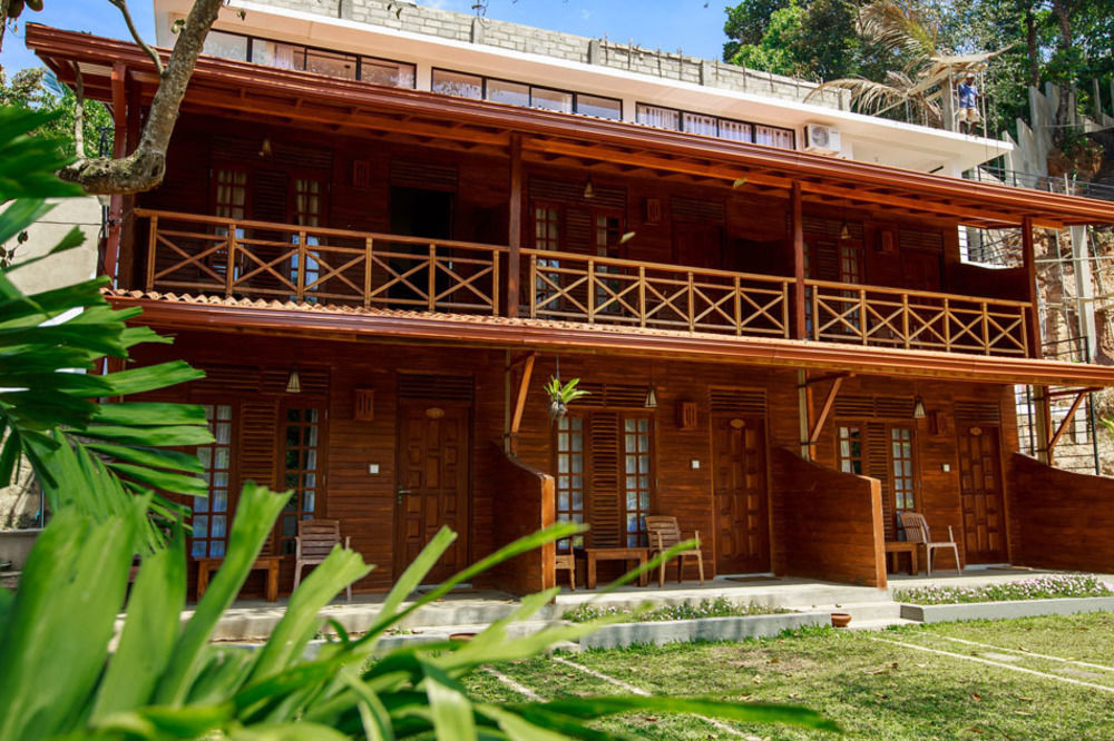 On The Rock Hotel Banduramulla Εξωτερικό φωτογραφία