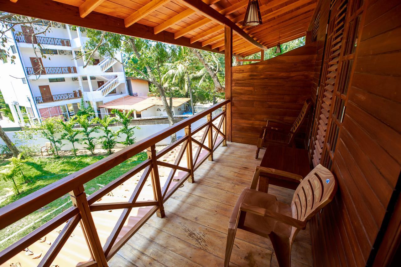 On The Rock Hotel Banduramulla Εξωτερικό φωτογραφία